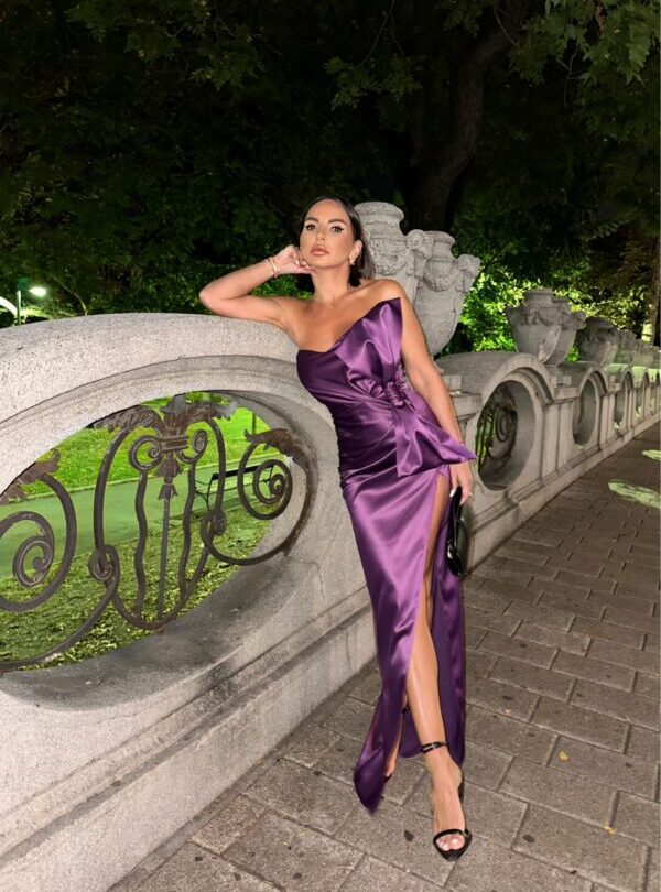 Yvonne Amethyst raskošna haljina sa mašnom