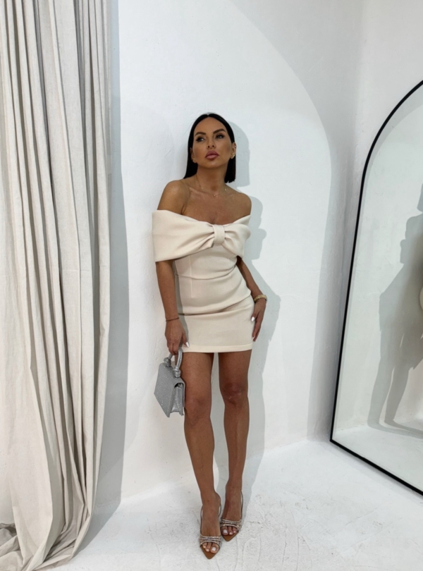 Allegra Ivory mini haljina otkrivenih ramena