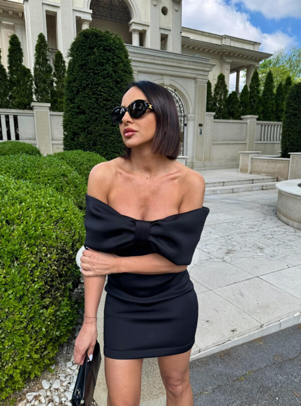 Allegra Black mini haljina otkrivenih ramena