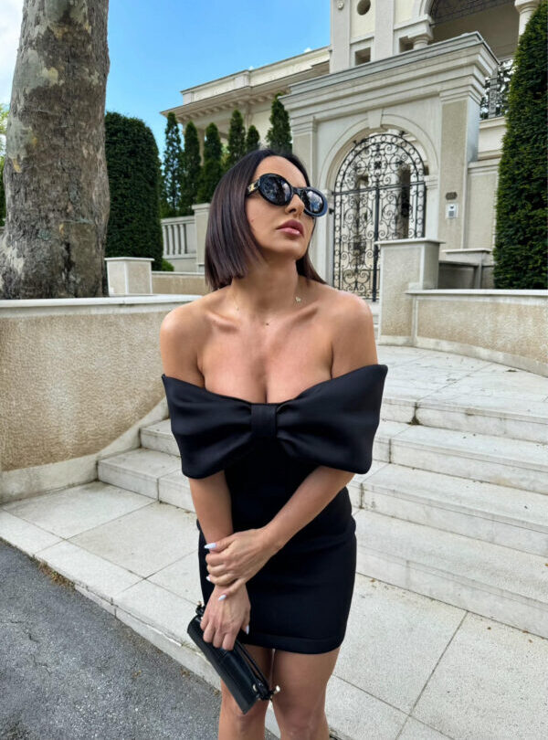 Allegra Black mini haljina otkrivenih ramena