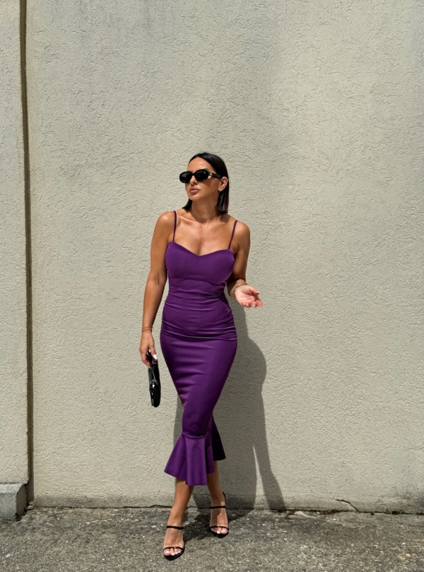 Ljubičasta midi sirena haljina na bretele sa karnerom