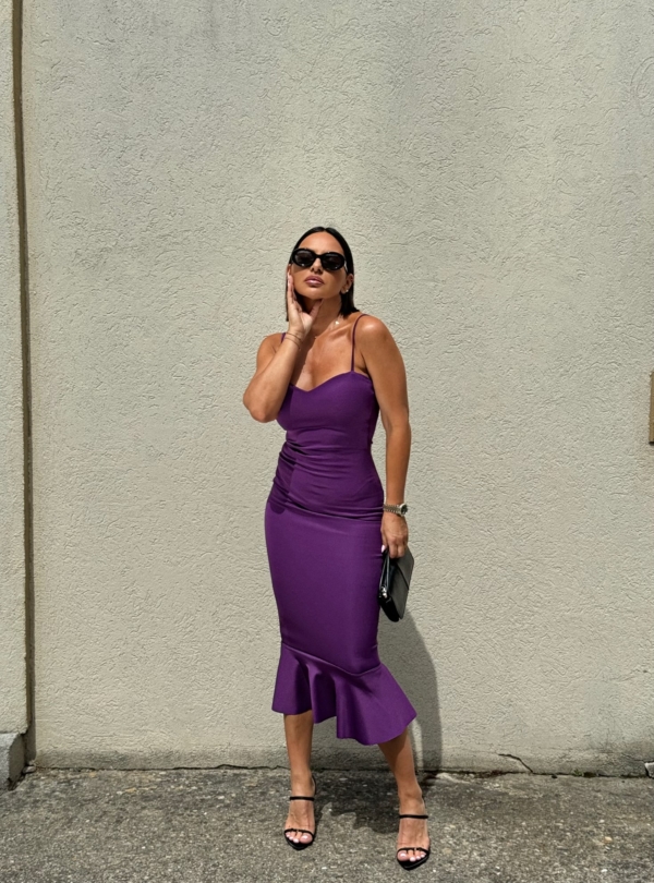 Ljubičasta midi sirena haljina na bretele sa karnerom