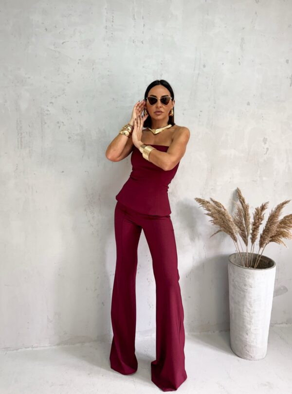 Trendi bordo zvonaste pantalone visokog struka