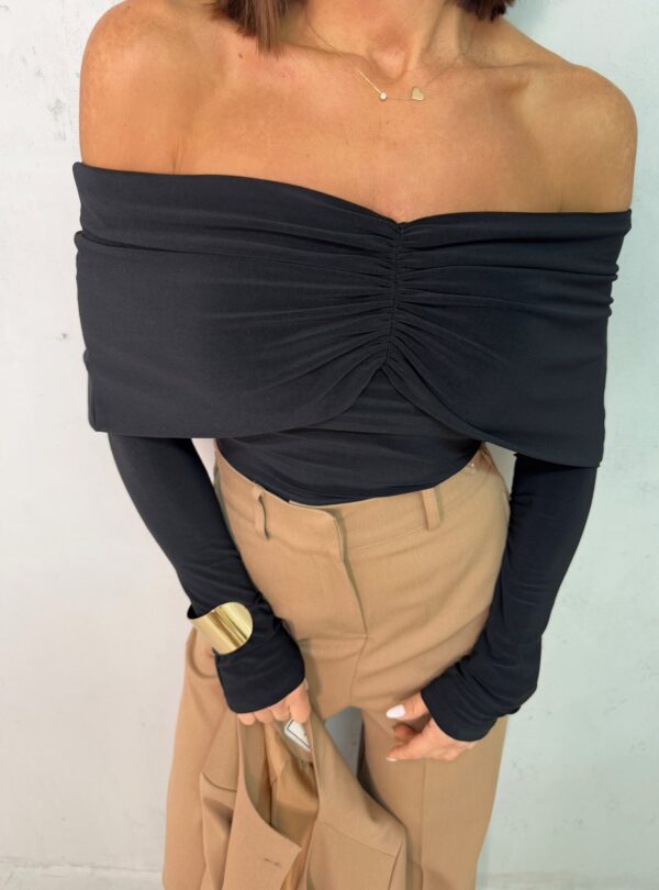 CYNTHIA BLACK bluza spuštenih ramena – Blondy.rs