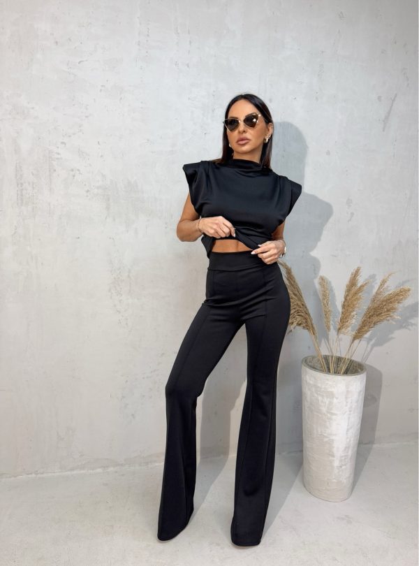 Uske zvonaste pantalone visokog struka od čvrste skube sa elastinom