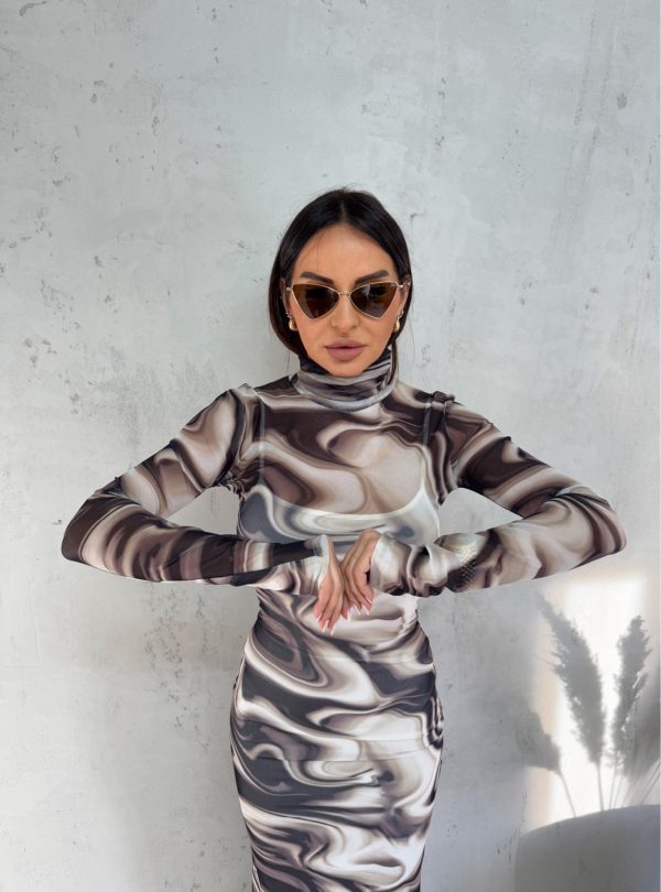 Duga uska dvodelna rolka haljina dugih rukava od transparentnog materijala zanimljivog apstraktnog dezena