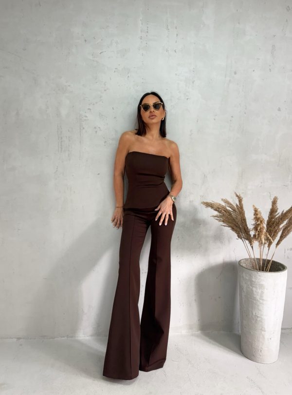 Trendi braon zvonaste pantalone visokog struka sa ukrasnim štepovima