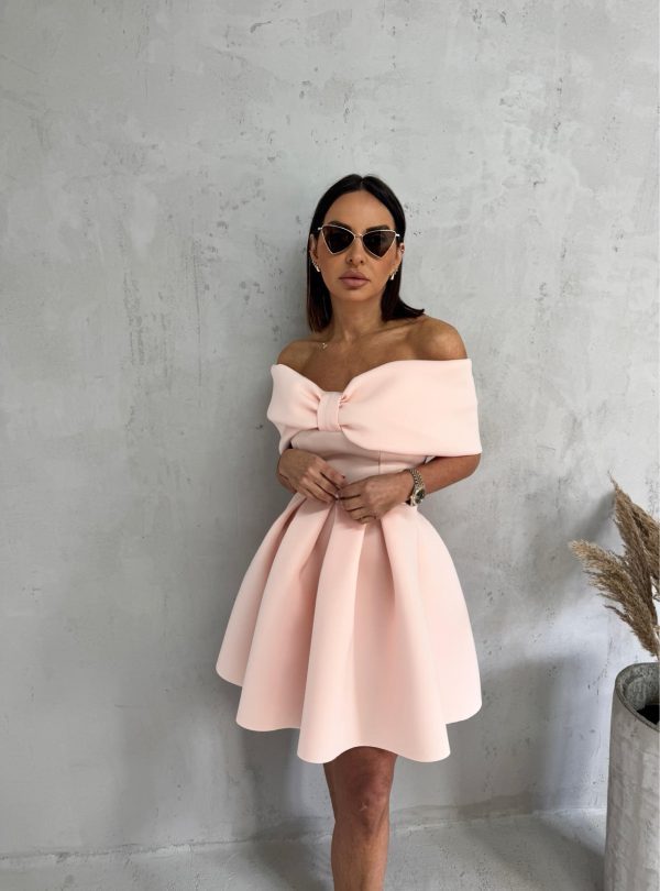 Mini elegantna puder roze haljina A kroja i otkrivenih ramena sa mašnom