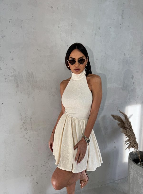 Mini svetlucava toplo bela haljina sa rolka krojem