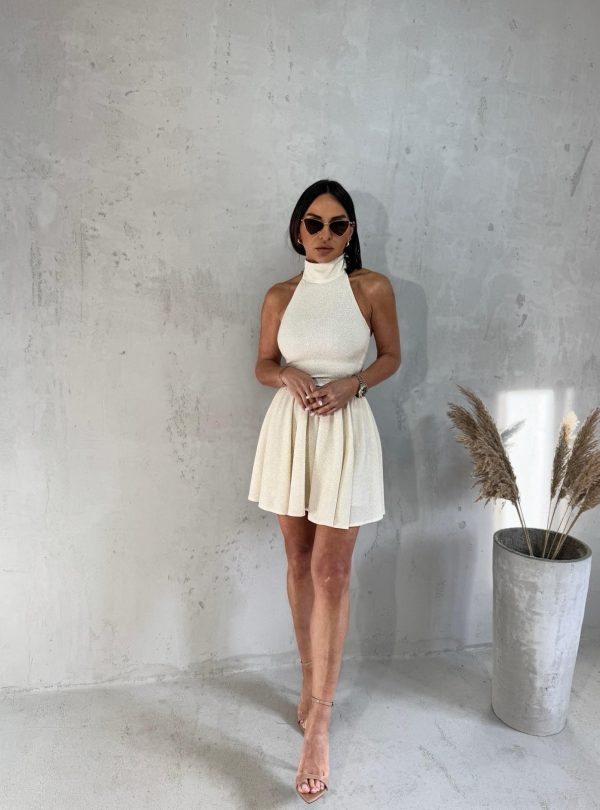 Mini svetlucava toplo bela haljina sa rolka krojem