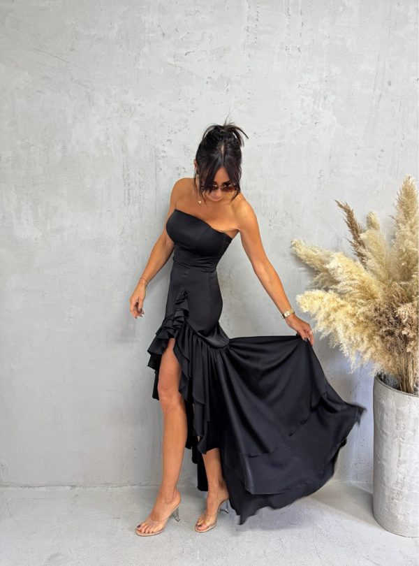 Crna satenska korset haljina sa dubokim šlicem i faltama u flamenko stilu