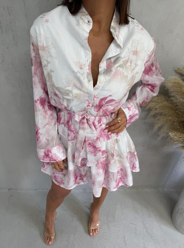 Mini lepršava cvetna košulja haljina dugih rukava na kopčanje sa pojasom