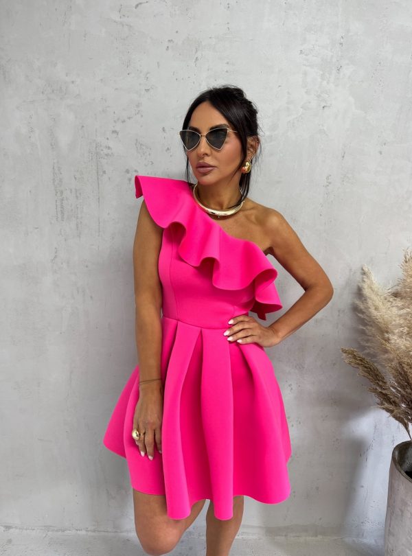 Mini elegantna asimetrična pink haljina A kroja sa karnerom preko grudi od čvrste skube