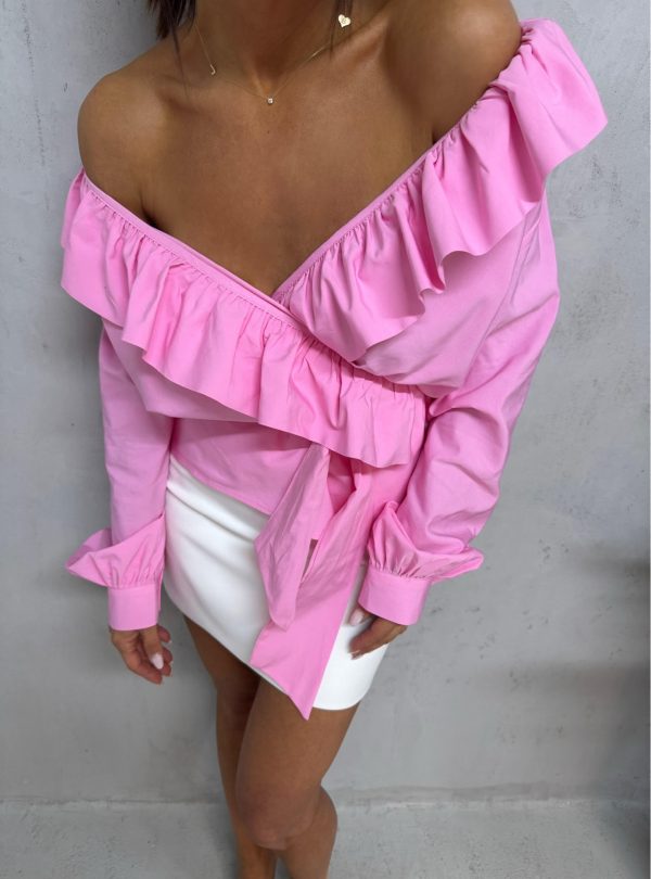 Roze bluza dugih rukava na preklop sa vezivanjem oko struka bogata karnerima širih rukava