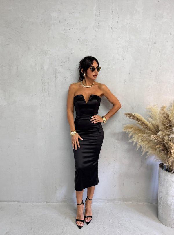 Midi crna satenska korset haljina sa blagim V dekolteom