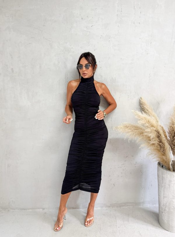 Uska crna midi haljina sa rolka kragnom naborane teksture i otvorenih leđa