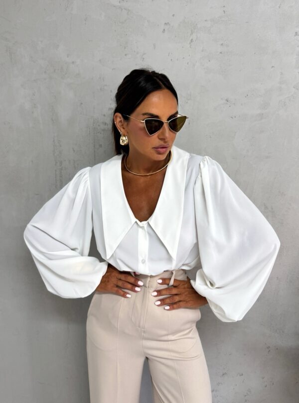 Bela košulja dugih balon rukava naglašene kragne