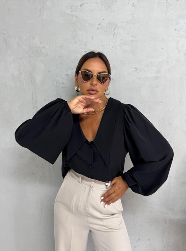 Crna košulja dugih balon rukava naglašene kragne