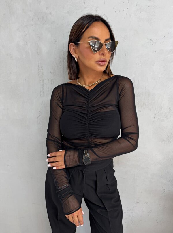 Crna transparentna bluza dugih rukava nabranog izgleda