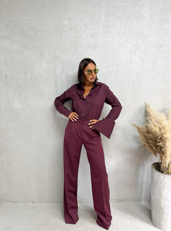 Bordo trendi zvonaste pantalone plićeg struka sa kosim džepovima