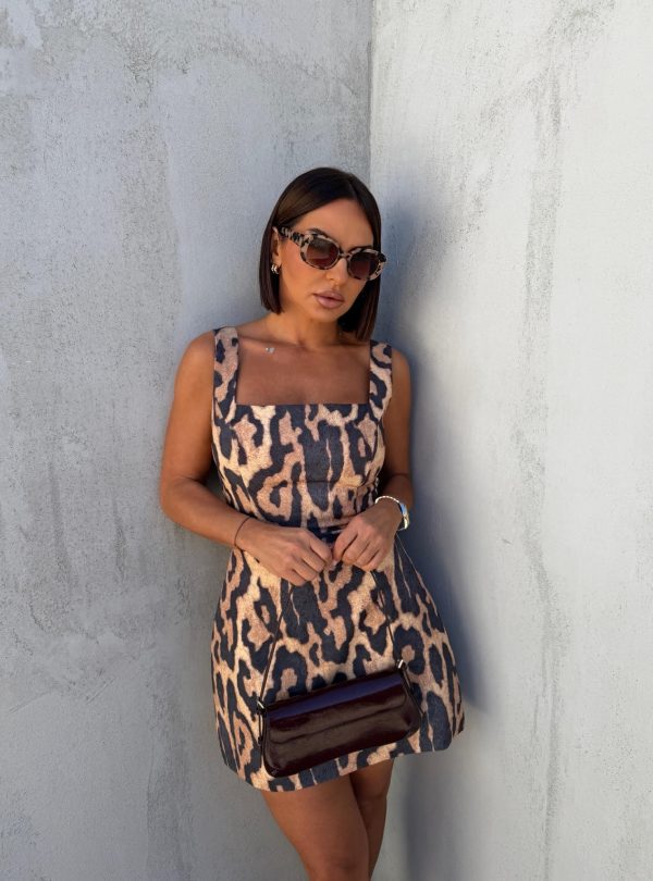 Mini elegantna haljina ravnog kroja animal životinjskog printa, četvrtastog dekoltea i dekorativnog otvora na leđima