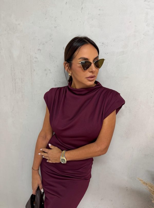 Midi bordo uska haljina sa naglašenim ramenima