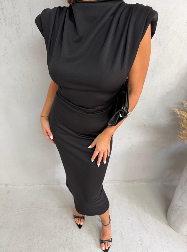 Midi crna uska haljina sa naglašenim ramenima
