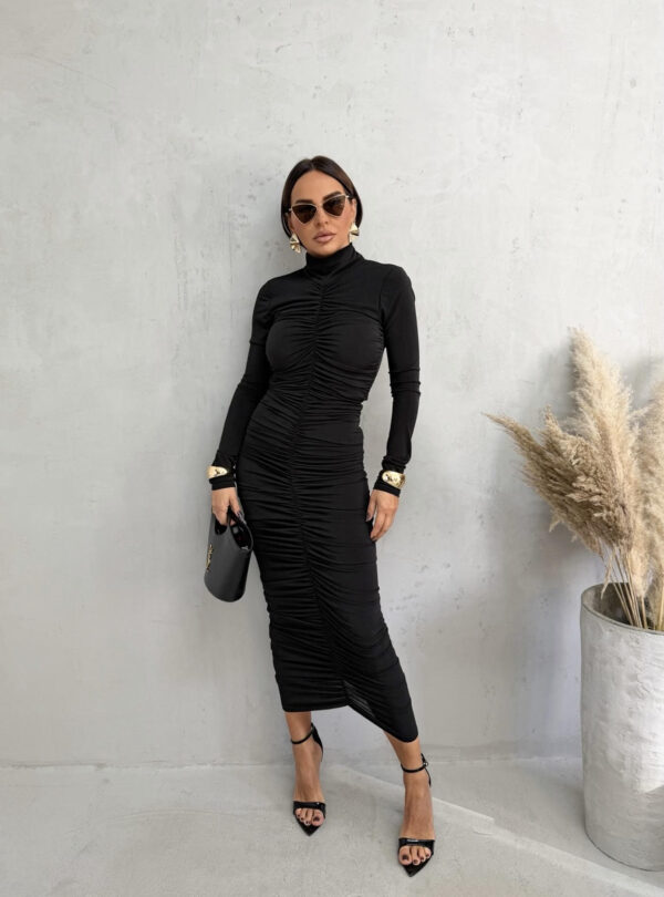 Midi crna nabrana haljina dugih rukava rolka kragne i otvorenih leđa