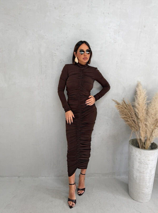Midi braon nabrana haljina dugih rukava rolka kragne i otvorenih leđa
