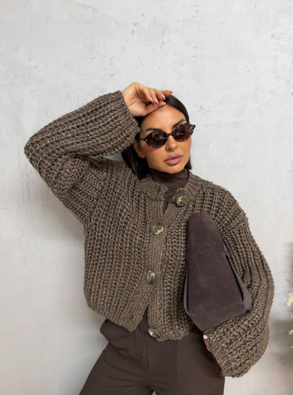 HAILEE MOCHA džemper na kopčanje krupnog tkanja