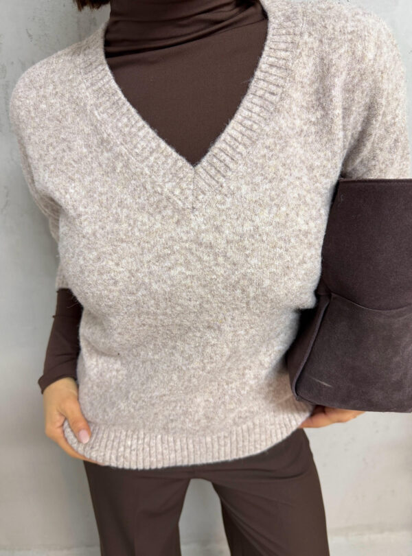 Zoe Greige džemper V izreza