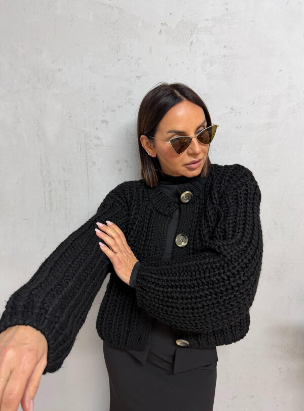 Hailee Black džemper krupnog tkanja