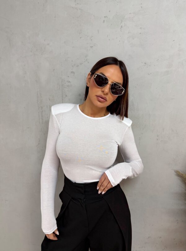 Bela basic bluza dugih rukava sa naramenicama od tanke viskoze sa elastinom