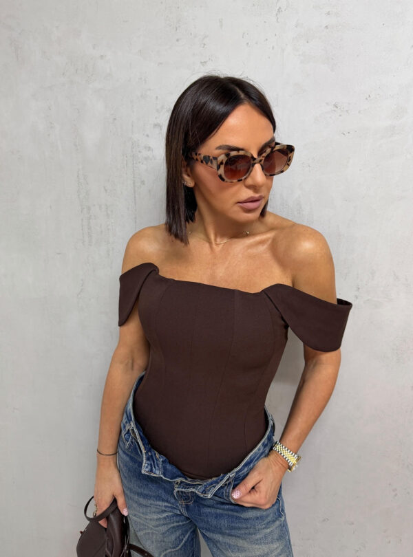 Braon korset ravnog dekoltea sa spuštenim bretelama