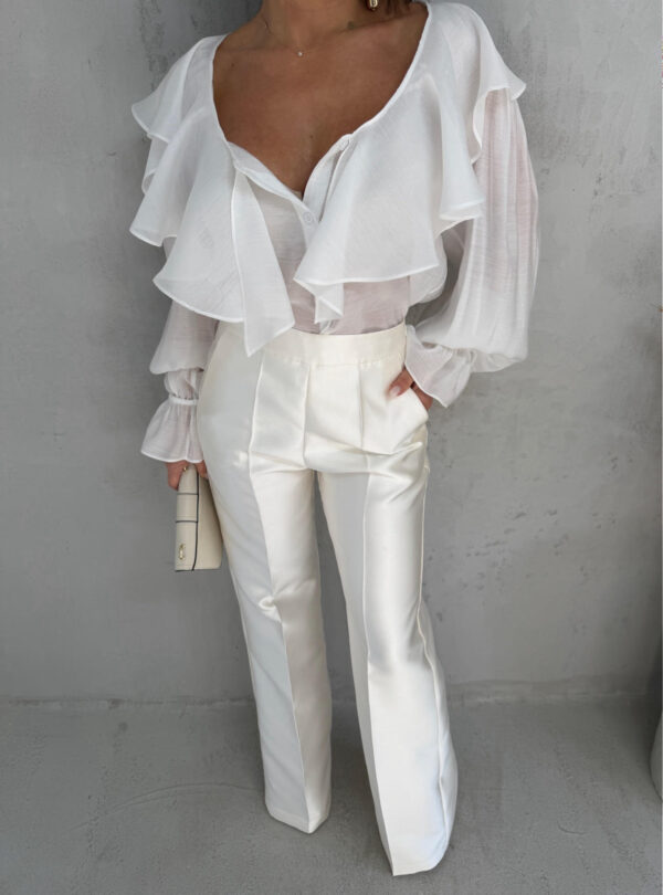 Bela bluza dugih rukava bogata karnerima sa V izrezom