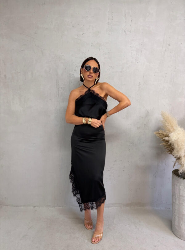 Crna elegantna bluza sa čipkom bez rukava sa halter dekolteom