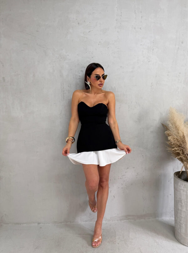 Mini korset crna haljina sa belom podsuknjom
