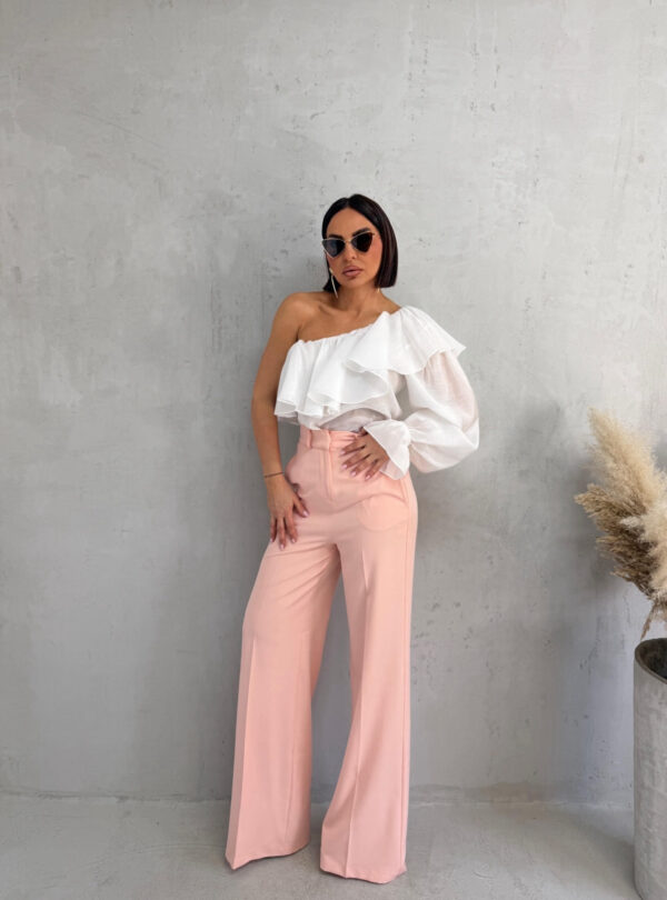 Zvonaste pastelno roze pantalone visokog struka kosih džepova sa skrivenim rajsferšlusom