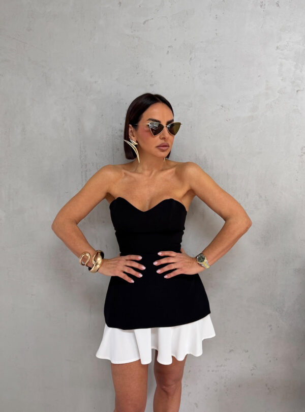 Mini korset crna haljina sa belom podsuknjom