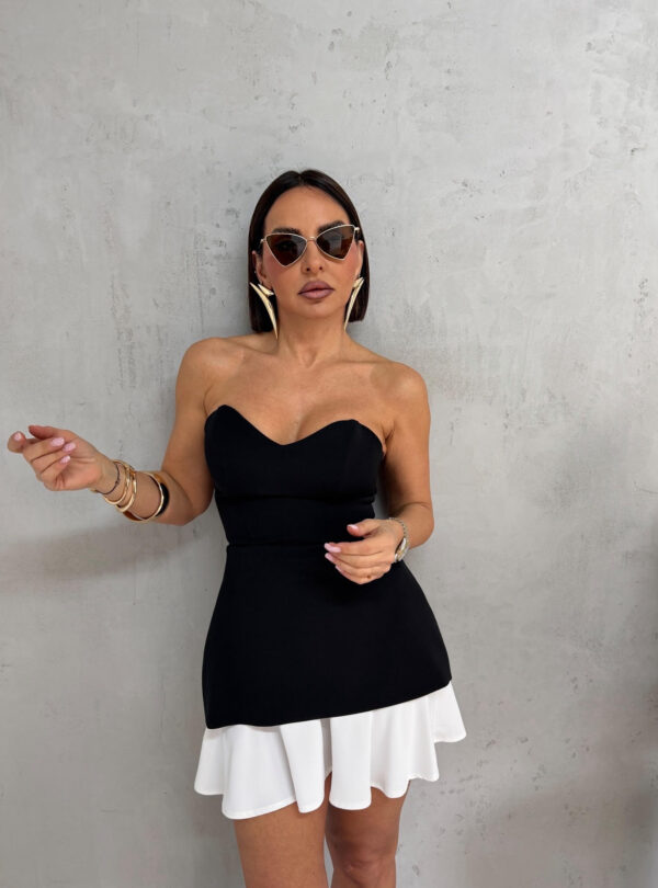 Mini korset crna haljina sa belom podsuknjom