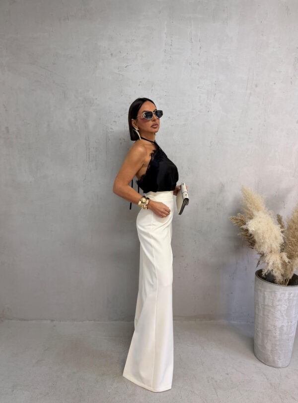 Bele zvonaste pantalone visokog struka