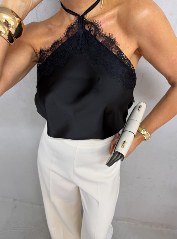 Crna elegantna bluza sa čipkom bez rukava sa halter dekolteom