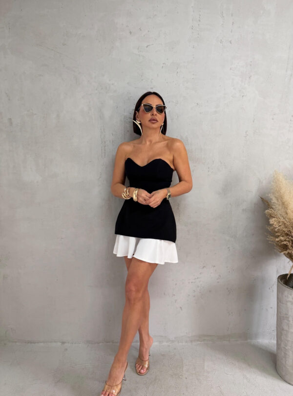 Mini korset crna haljina sa belom podsuknjom
