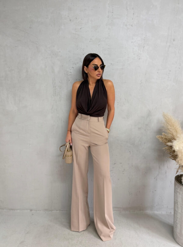 Nude krem zvonaste pantalone visokog struka kosih džepova sa skrivenim rajsferšlusom