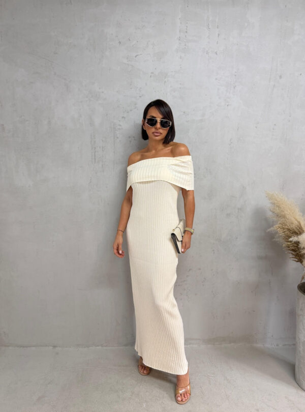 Basic bela uska duga haljina od rebraste trikotaže sa spuštenim ramenima