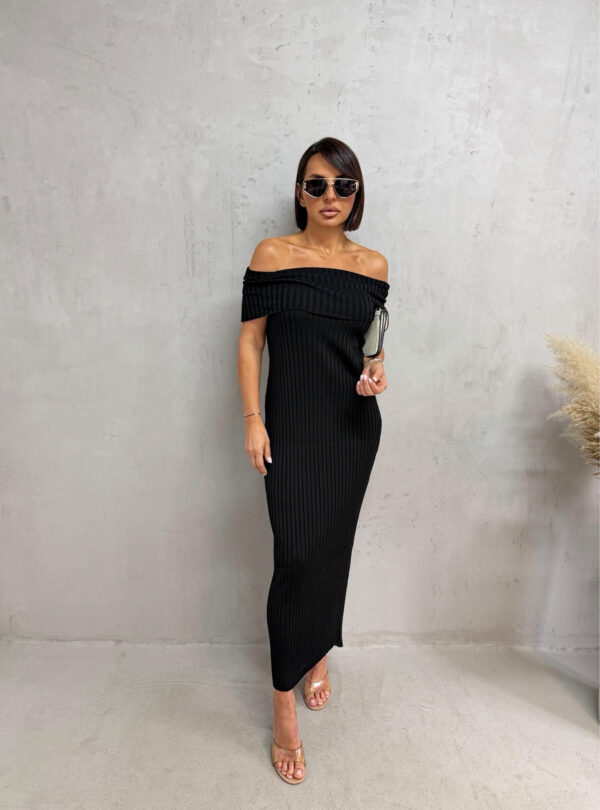 Basic crna uska duga haljina od rebraste trikotaže sa spuštenim ramenima