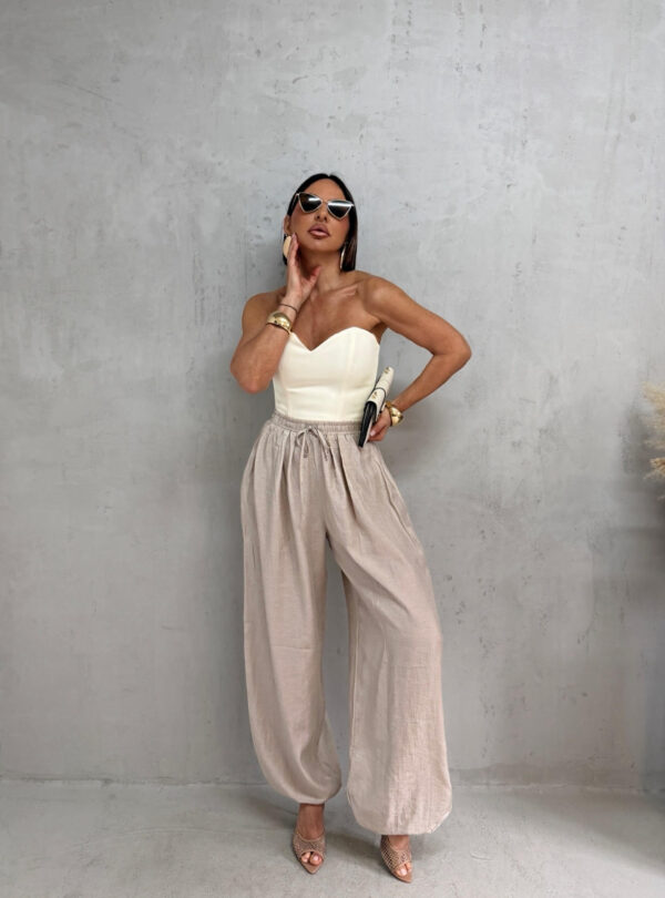 Bež široke ležerne balon pantalone visokog struka na vezivanje