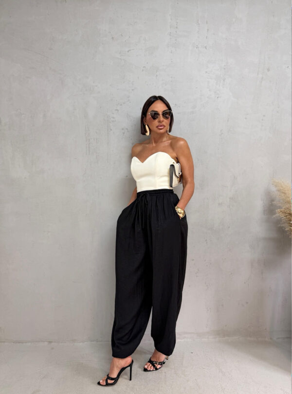 Crne široke ležerne balon pantalone visokog struka na vezivanje