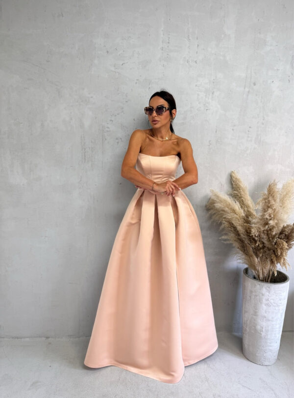 Duga elegantna bež satenska korset haljina A kroja sa dubokim šlicem, raskošnim faltama i džepovima