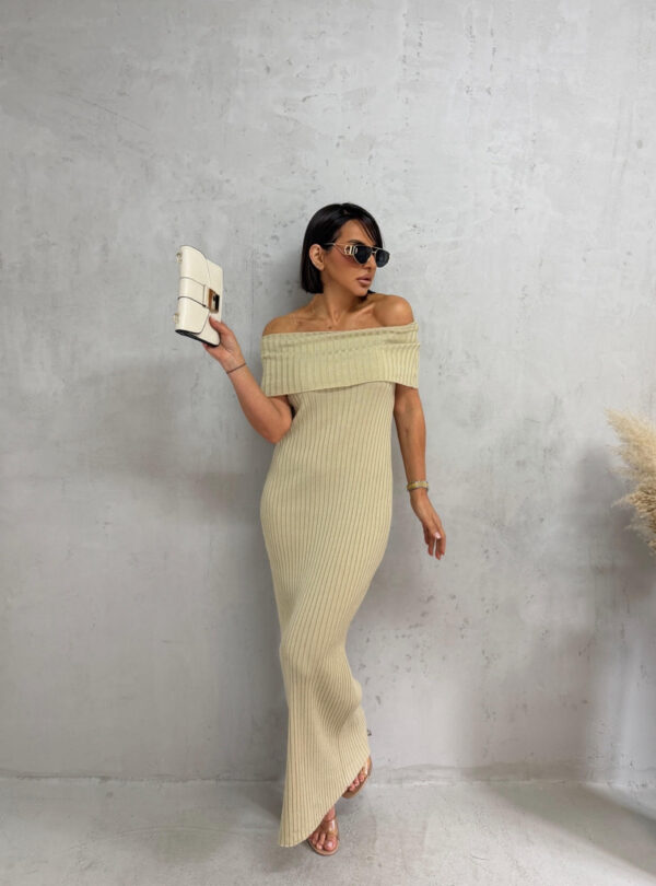 Basic bež zelena uska duga haljina od rebraste trikotaže sa spuštenim ramenima
